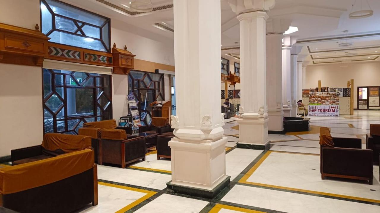 The Bhimas Residency Hotels Tirupati Bagian luar foto