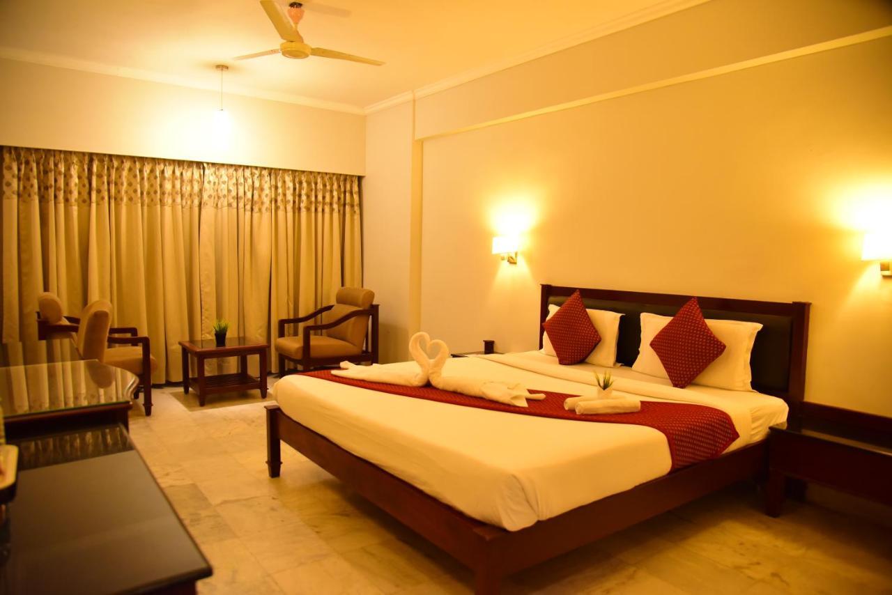 The Bhimas Residency Hotels Tirupati Bagian luar foto