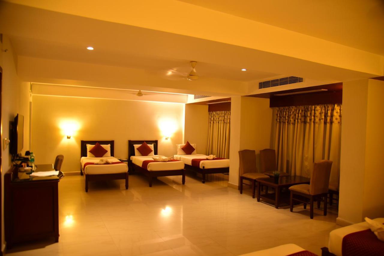The Bhimas Residency Hotels Tirupati Bagian luar foto
